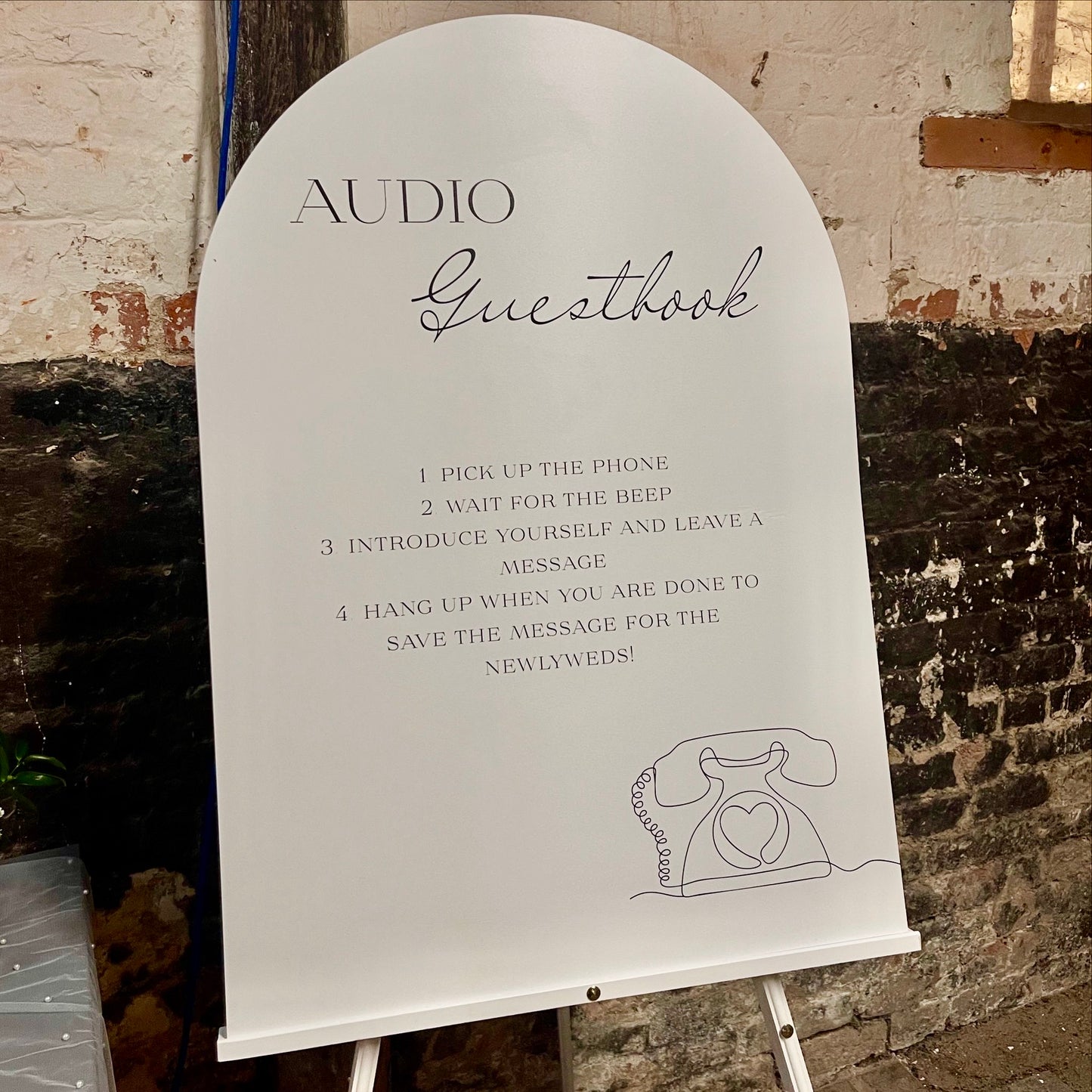 Minimalist Audio Guestbook Arched Wedding Sign – Wedding Sign, Custom Sign, Luxury Sign, Wedding details – Made to order & designed in the UK